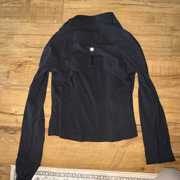 Lululemon Women's Black Zip Jacket - Picture 2 of 2